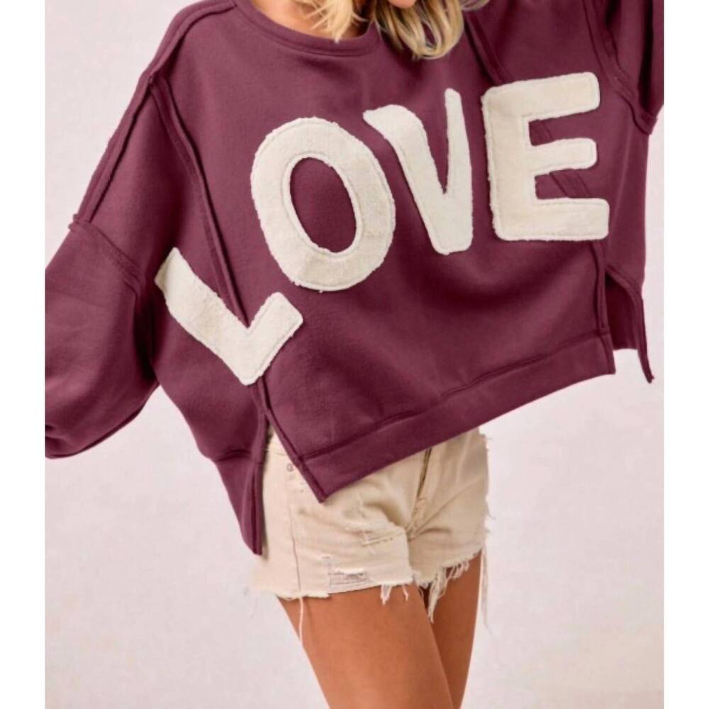BiBi Plum Cropped Sweatshirt with Cream LOVE Appliqué